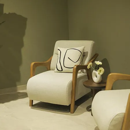 Aparthotel Sketch 3*