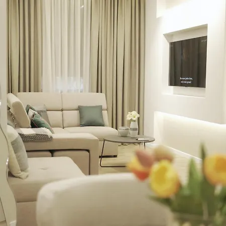 Sketch Aparthotel *