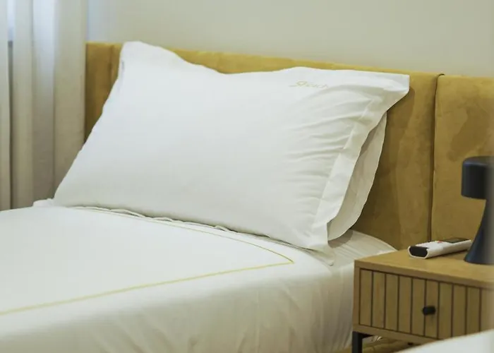 アパートホテル Sketch ドゥラス